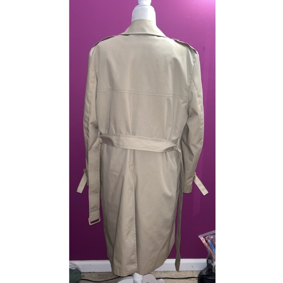 London Fog Beige Trench Coat - Picture 5 of 5